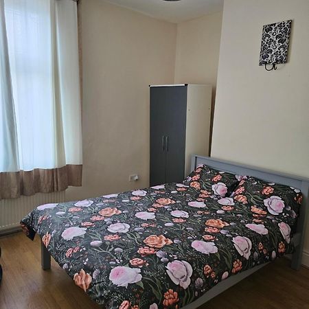 Linday Lodge Бирмингам Екстериор снимка